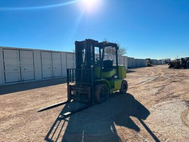 Clark CGP40 Forklift