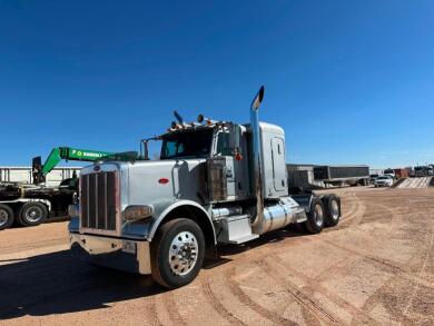 2010 Peterbilt 388 Truck Tractor