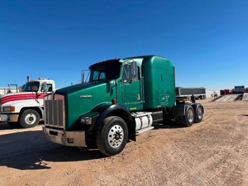 Kenworth T800 Truck Tractor