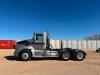 2008 Kenworth T600 Truck Tractor - 2