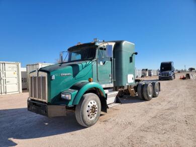 2000 Kenworth T800 Truck Tractor