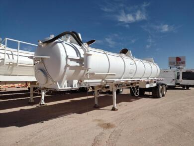 1977 Overland Vacuum Tank Trailer