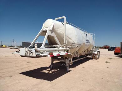 1978 Fruehauf Pneumatic Trailer