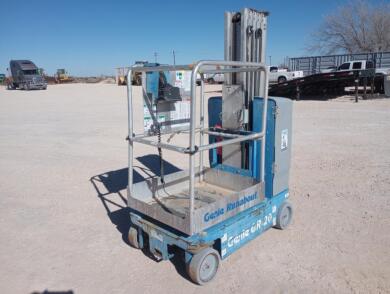 Genie GR-20 Electric Vertical Manlift