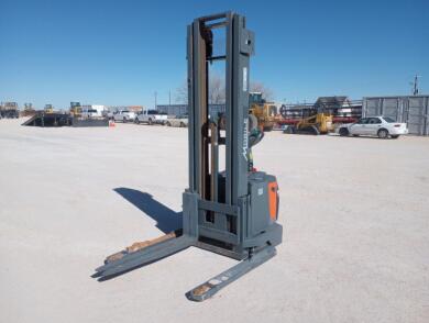 2015 Mobile APS33-215-N Electric Forklift