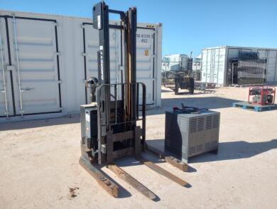 Barrett Electric Forklift w/Charger