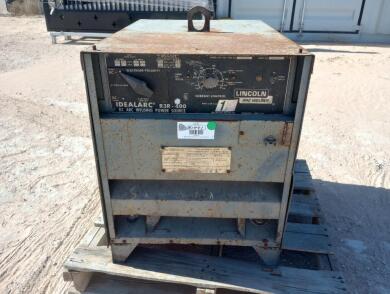 Lincoln R3R-400 Welder