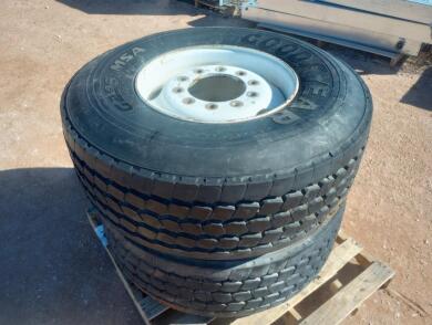 (2) Truck Wheels w/Tires 425/65R22.5