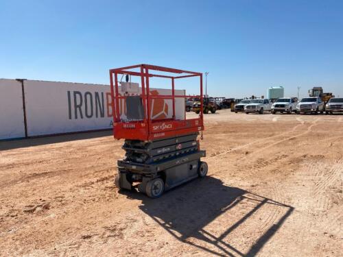Sky Jack SJIII-3219 Scissor Lift
