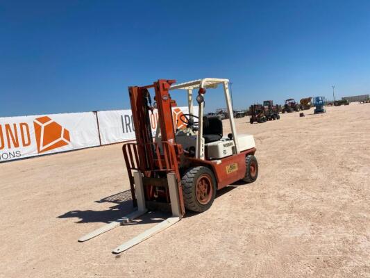 Nissan PGF02M30 Forklift