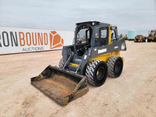 2021 John Deere 324G Skid Steer Loader