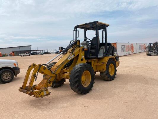 Cat 906 Wheel Loader