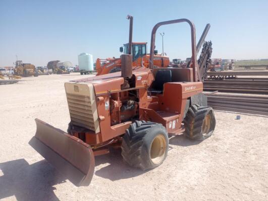 Ditch Witch 4010 Trencher