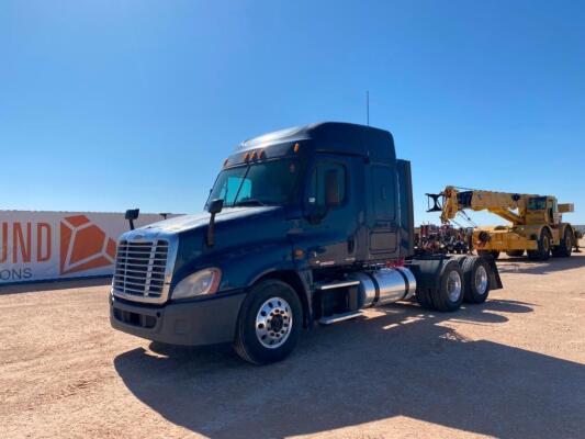 2011 Freightliner Cascadia Truck Tractor