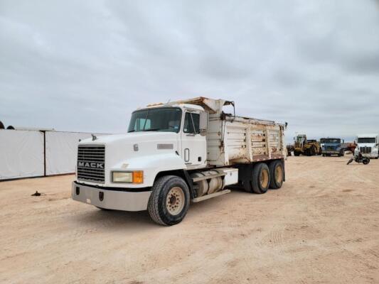 1999 Mack CH613 Dump Truck