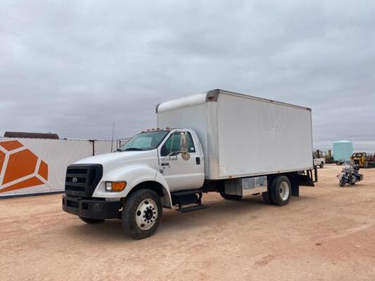 2004 Ford F-650 XL Super Duty Box Truck