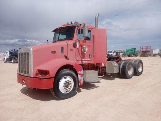 2005 Peterbilt 385 Truck Tractor