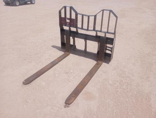 Virnig Pallet Forks (Skid Steer Attachment)