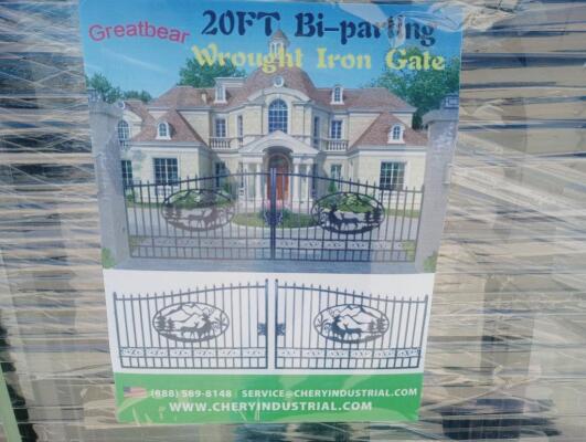 Unused Greatbear 20ft Iron Gate with ''DEER '' Artwork in the Middle Gate Frame