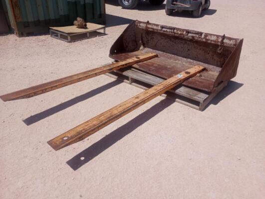 Skid Steer Bucket w/Forks