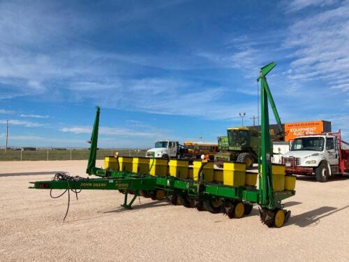 John Deere 7200 Conservation Planter