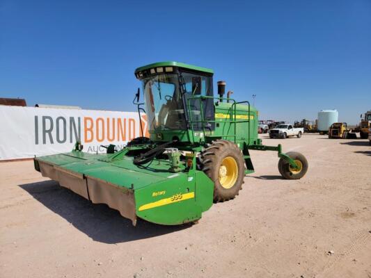 John Deere 4995 Swather