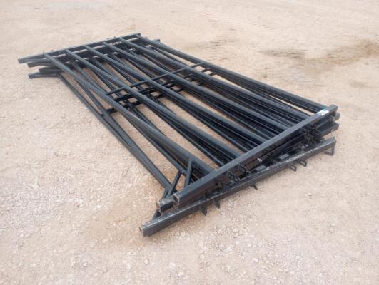 (5) Unused 10Ft x 64" Corral Panels