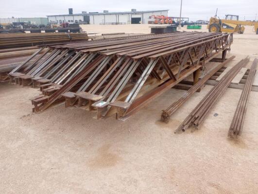 (17) 30Ft x 18" Metal Trusses