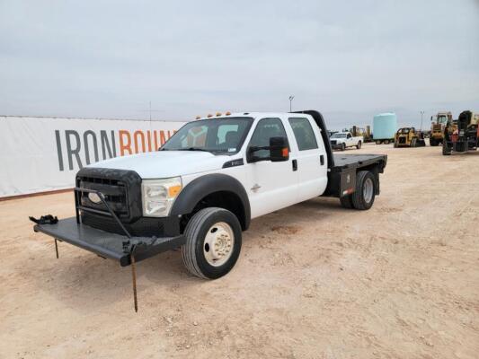 2015 Ford F-450 XL Super Duty Flatbed Pickup