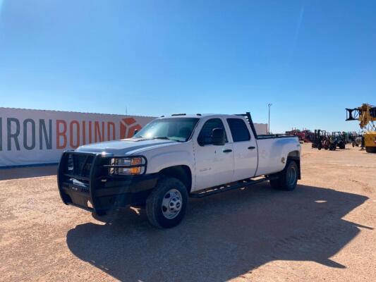 2012 GMC 3500 HD Dually Pickup