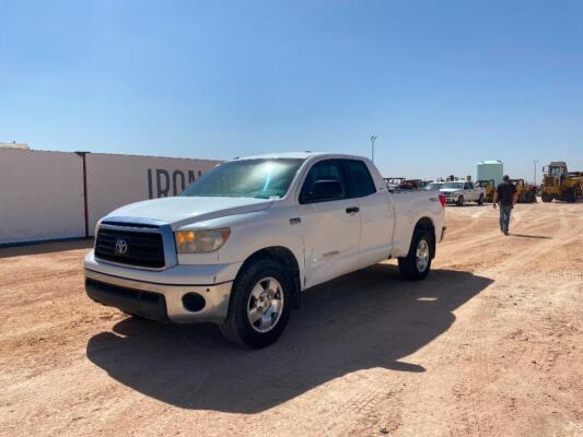 2011 Toyota Tundra Pickup Truck