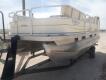 Sun Tracker Pontoon - 18