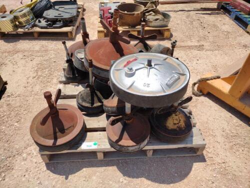 Pallet of Misc Pipeline Plugs