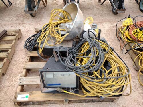 Pallet of Misc Lights