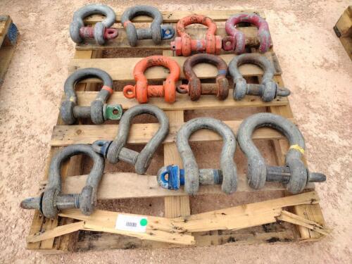 Pallet of Misc Sizes Screw Pin Shackles