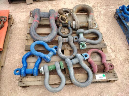 Pallet of Misc Sizes Screw Pin Shackles
