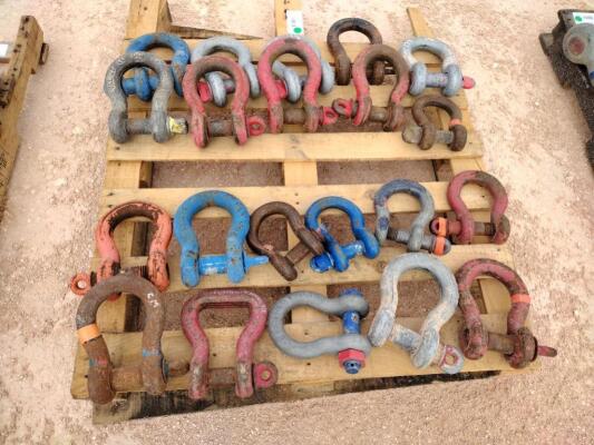 Pallet of Misc Sizes Screw Pin Shackles