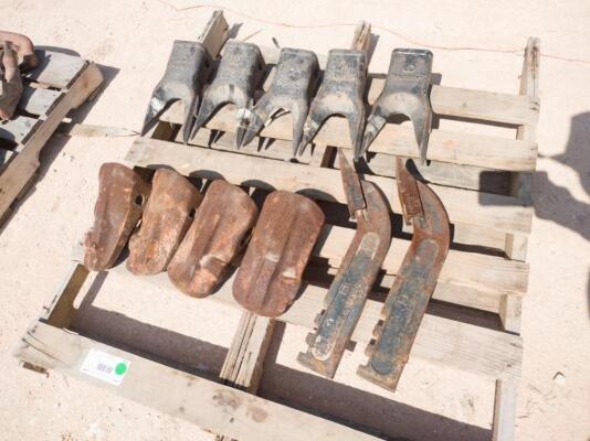 Pallet of Misc Excavator Teeth