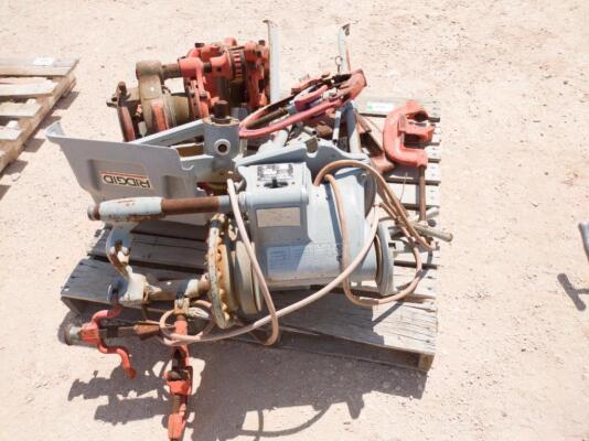 Ridgid 300-T2 Pipe Threader/Misc Pipe Threading Equipment