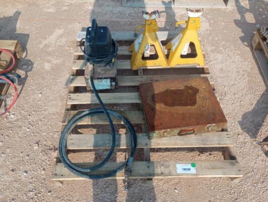 Pallet w/ Misc Items
