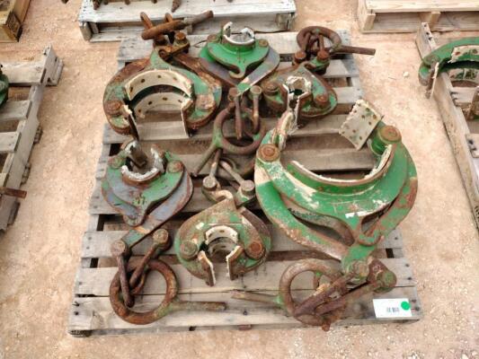 (6) Pipe Lifting Tongs ( Different Sizes )