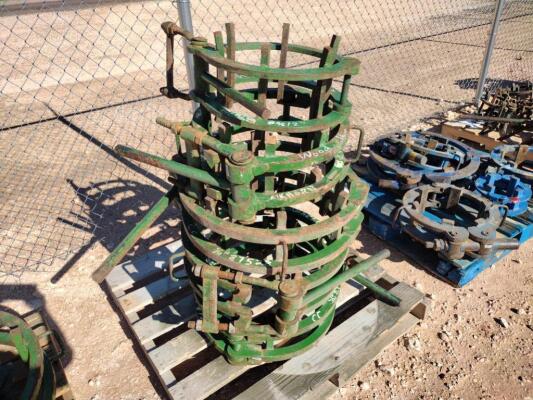 (5) Line Up Pipe Clamps