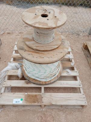 Pallet w/ Misc Rope
