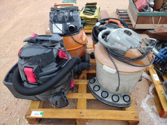 (4) Shop Vac's