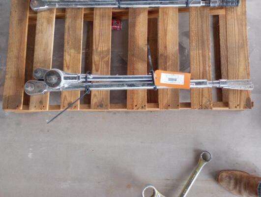 (2) Torque Wrenches, (1) 1" Torque Multiplier