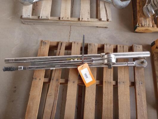 (1) 3/4" Torque Wrench & (1) 1" Torque Multiplier