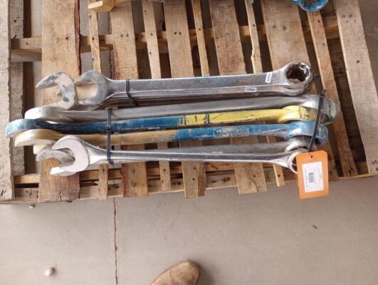 (10) Wrenches Various Sizes From 2" - 2 15/16"