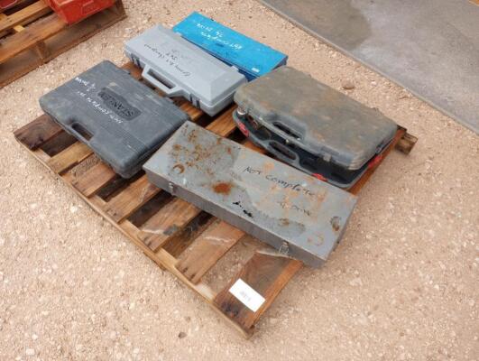 (4) Socket Sets Incomplete, (1) Groove Roll Change Out Set