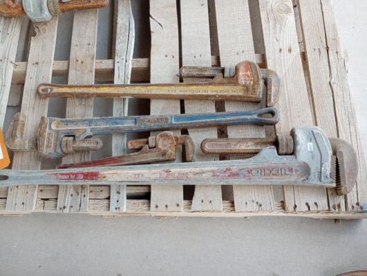 (4) Pipe Wrenches