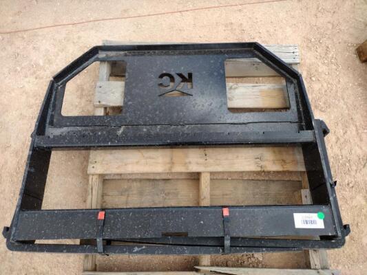 Unused 45'' Skid Steer Fork Frame V2 w/42'' Forks